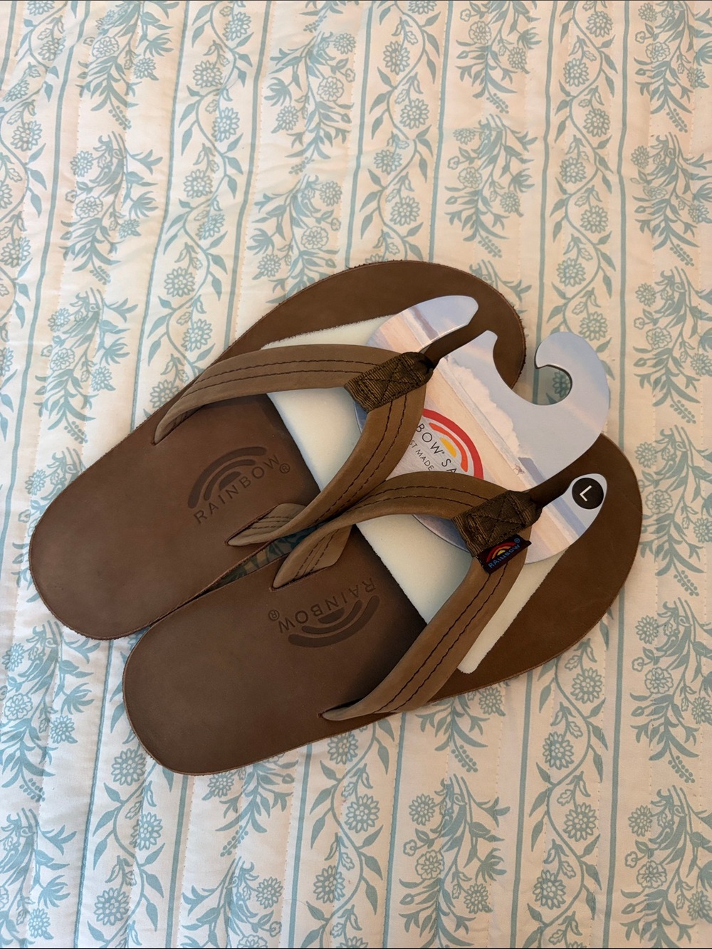 Women's L Rainbow Sandals